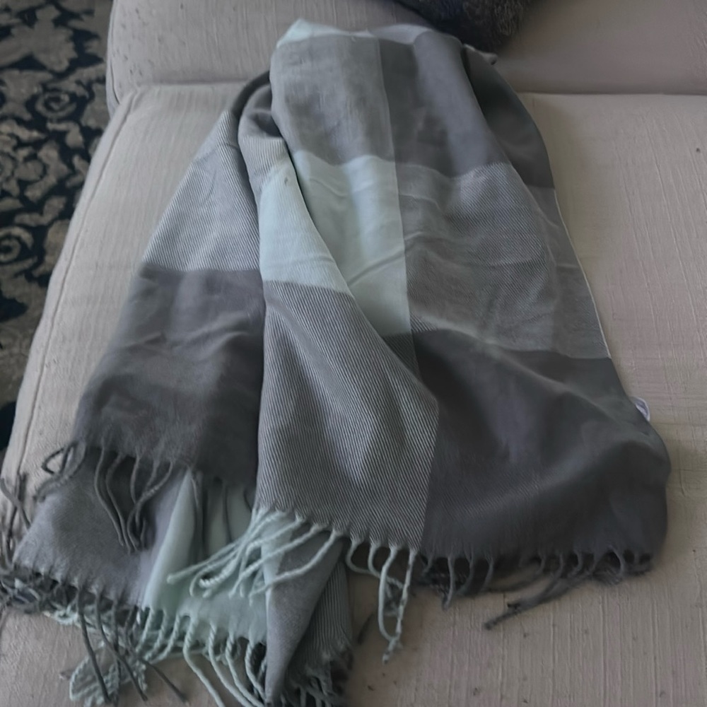 Grey and light blue fringe scarf